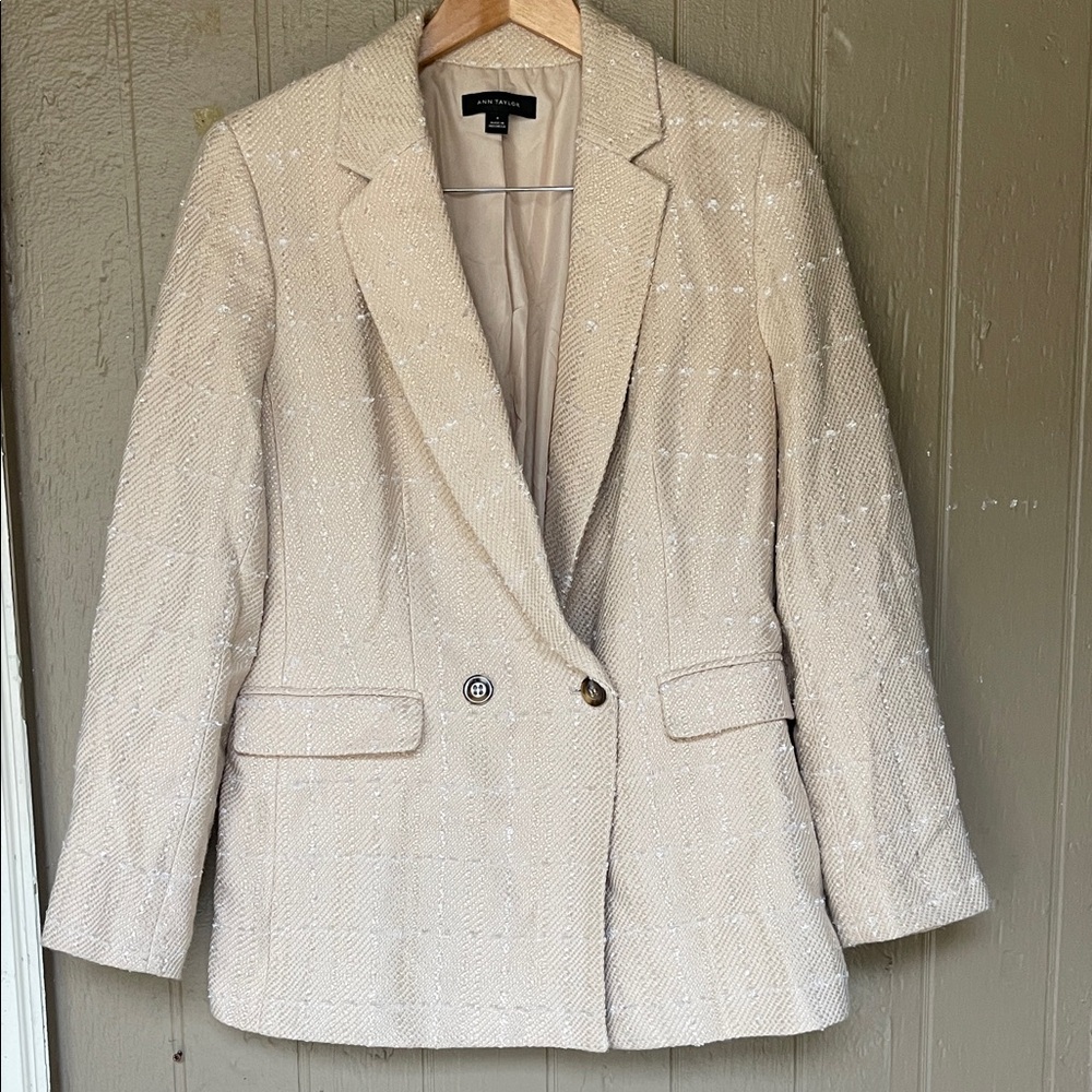 Ann Taylor Textured Cream Blazer size 8